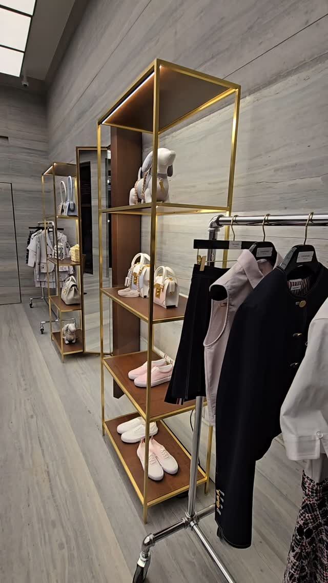 Instagram post from richshopft. This post is in position 4.