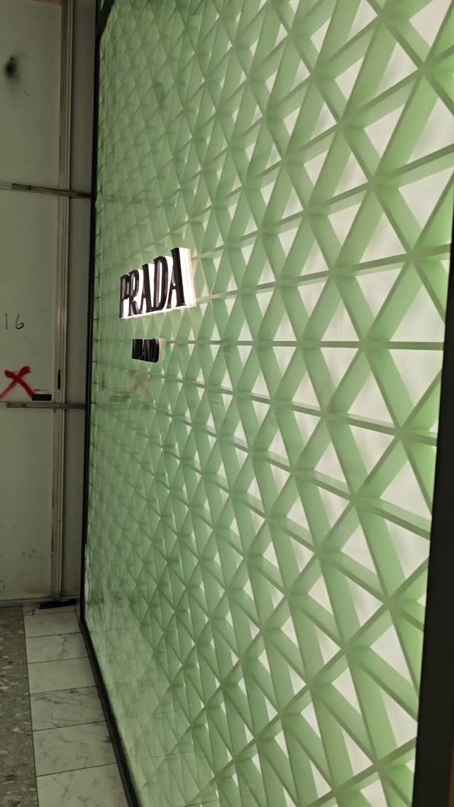 Instagram post from richshopft. This post is in position 5.