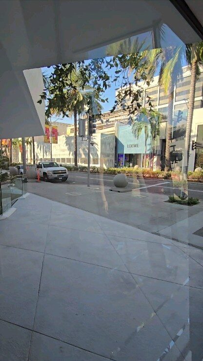 Instagram post from richshopft. This post is in position 8.